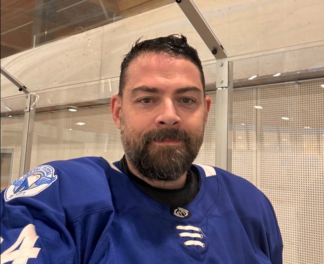 Sasha Dolgy in a Dental Flyers jersey